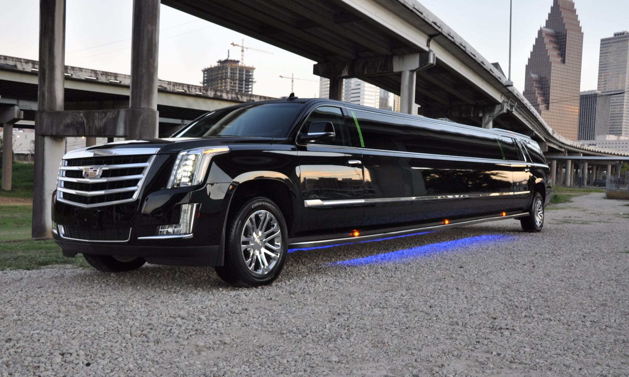limousine service in town